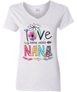 I Love Being Called Nana Daisy Flower Shirt 2.jpg